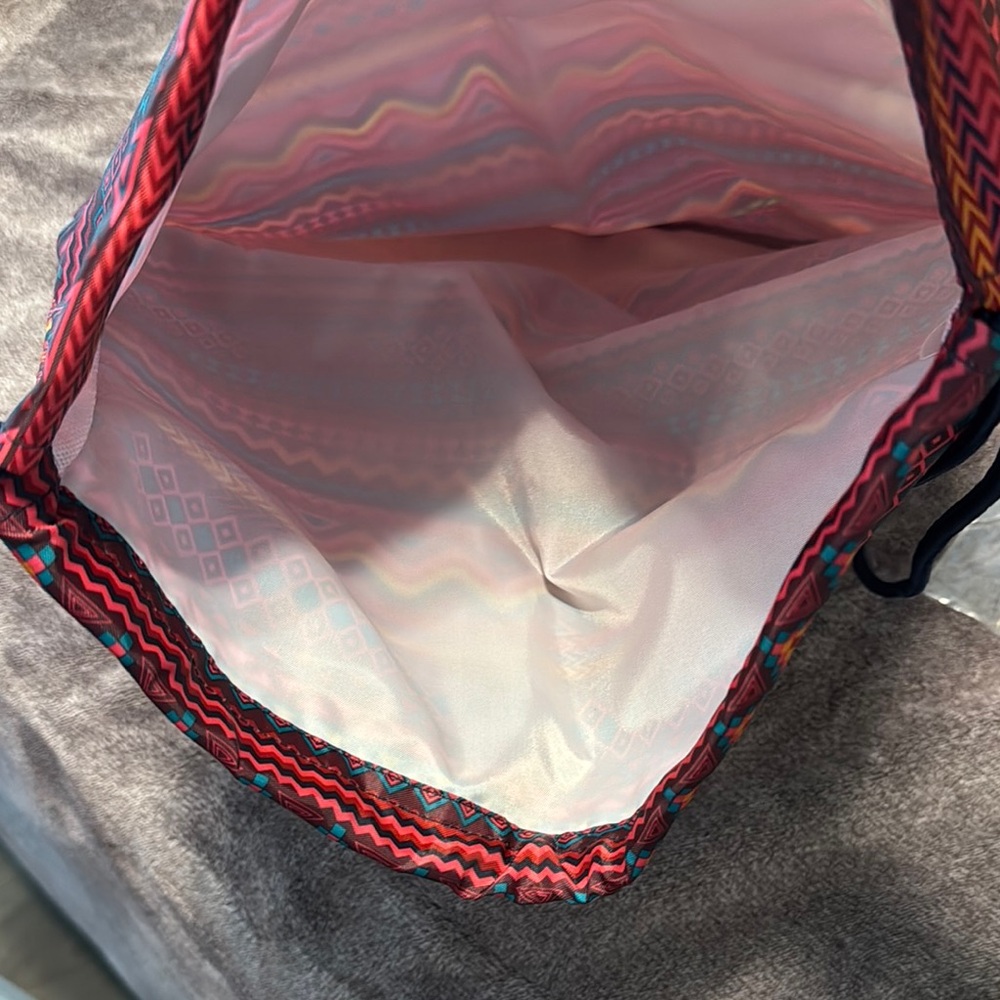 Thirty-One Multicolor Patterned Drawstring Bag - Picture 3 of 4